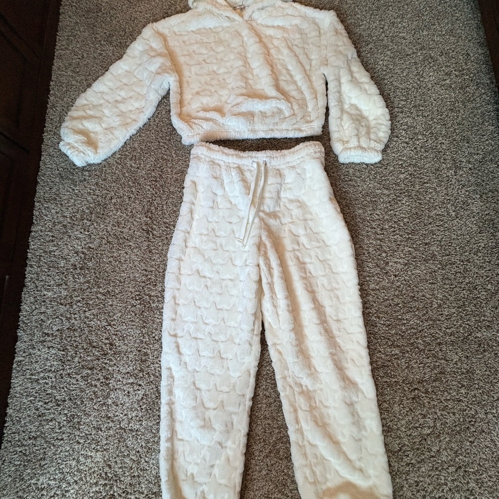 Madden Girl Cream Textured Hoodie and Joggers Set
